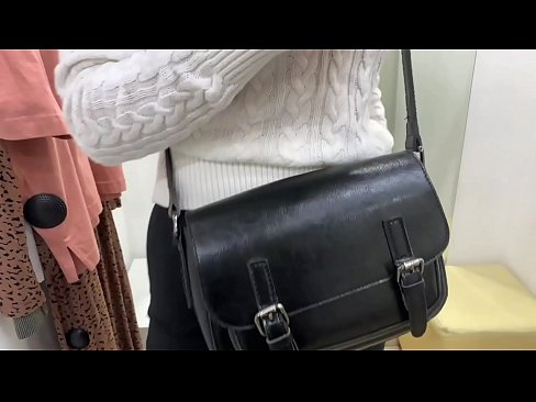 ❤️ Noore ämma FeralBerry avalik masturbeerimine dildoga riietusruumis Kaunis porno at us et.xlxxporno.ru ﹏